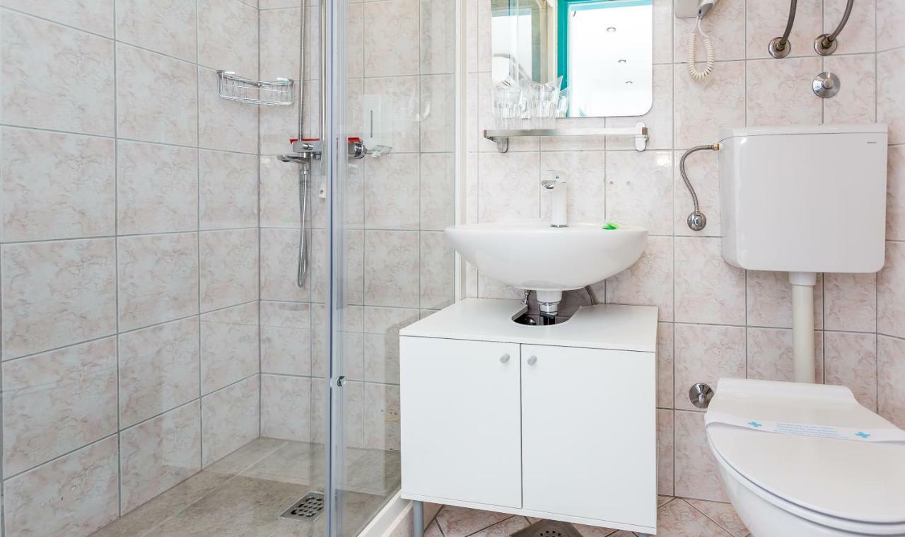 Mima'S Rooms Оміш Екстер'єр фото